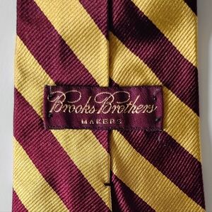 Brooks Brothers Silk Necktie Burgundy Gold Rep Stripe Classic Varsity Preppy